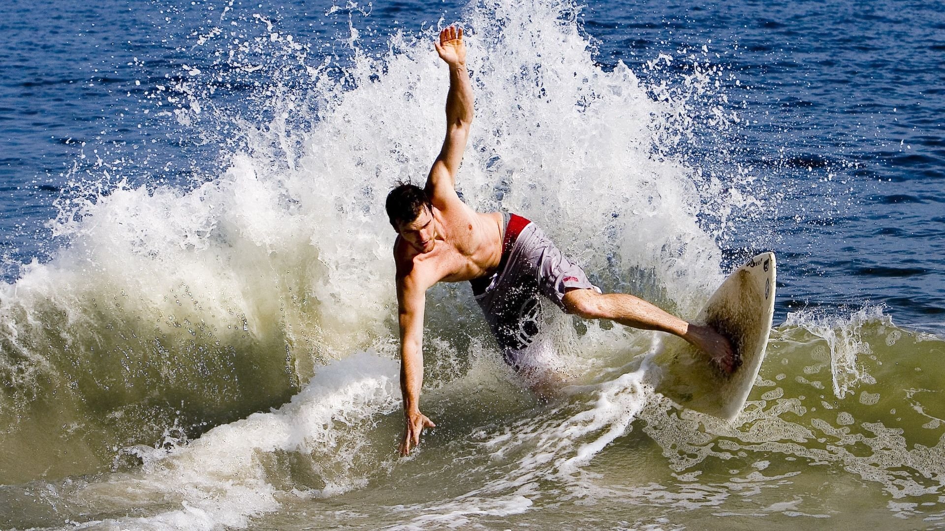 《Dota2》“星空之巅”冠军争夺日益激烈!全球电竞盛事再掀高潮