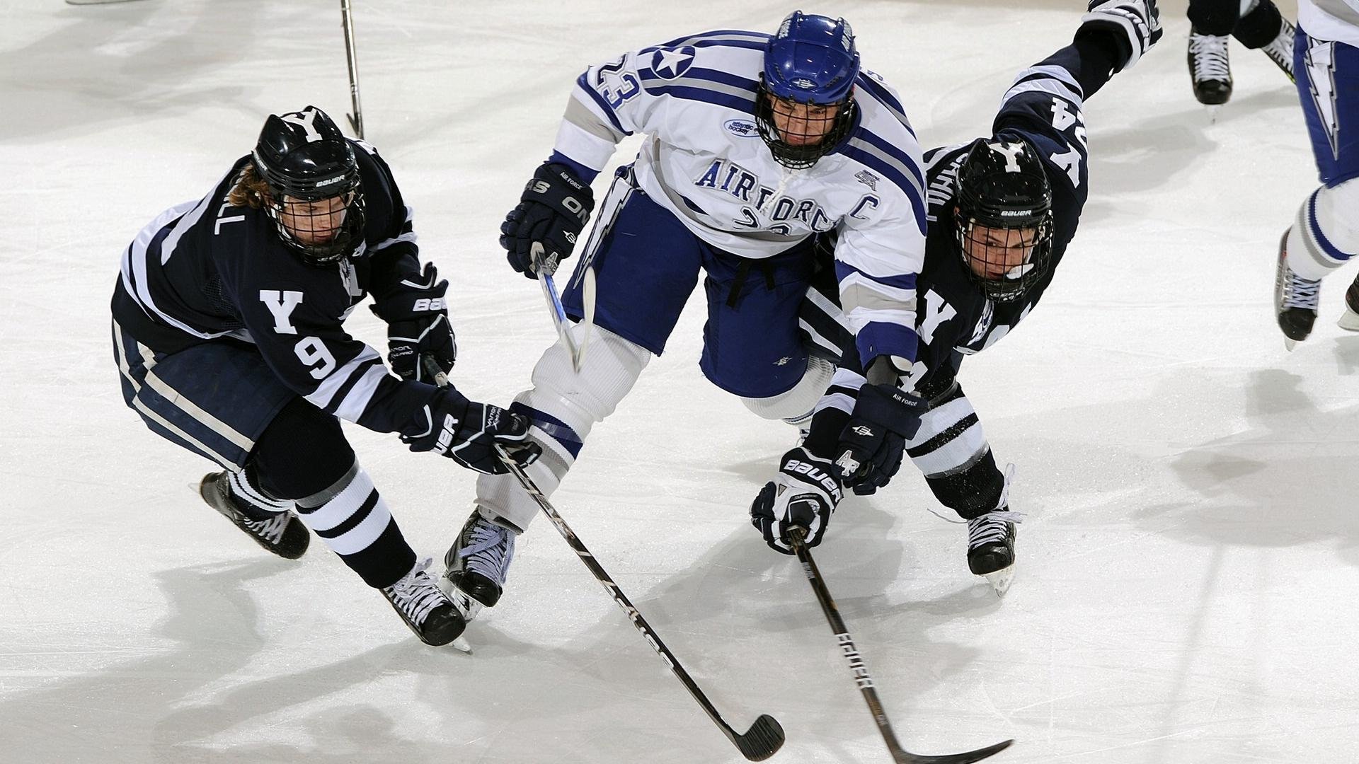 平台竞争：直播平台通过差异化内容争夺观众注意力，直播平台的核心竞争力